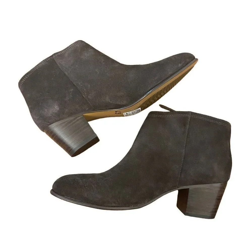 NEW Clarks Maypearl Alice Dark Brown Suede Ankle Booties Size 6.5
